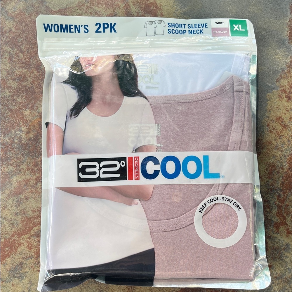 32 Degrees Women's Short Sleeve Scoop Neck 2-Pack - White and Light Pink X-Large